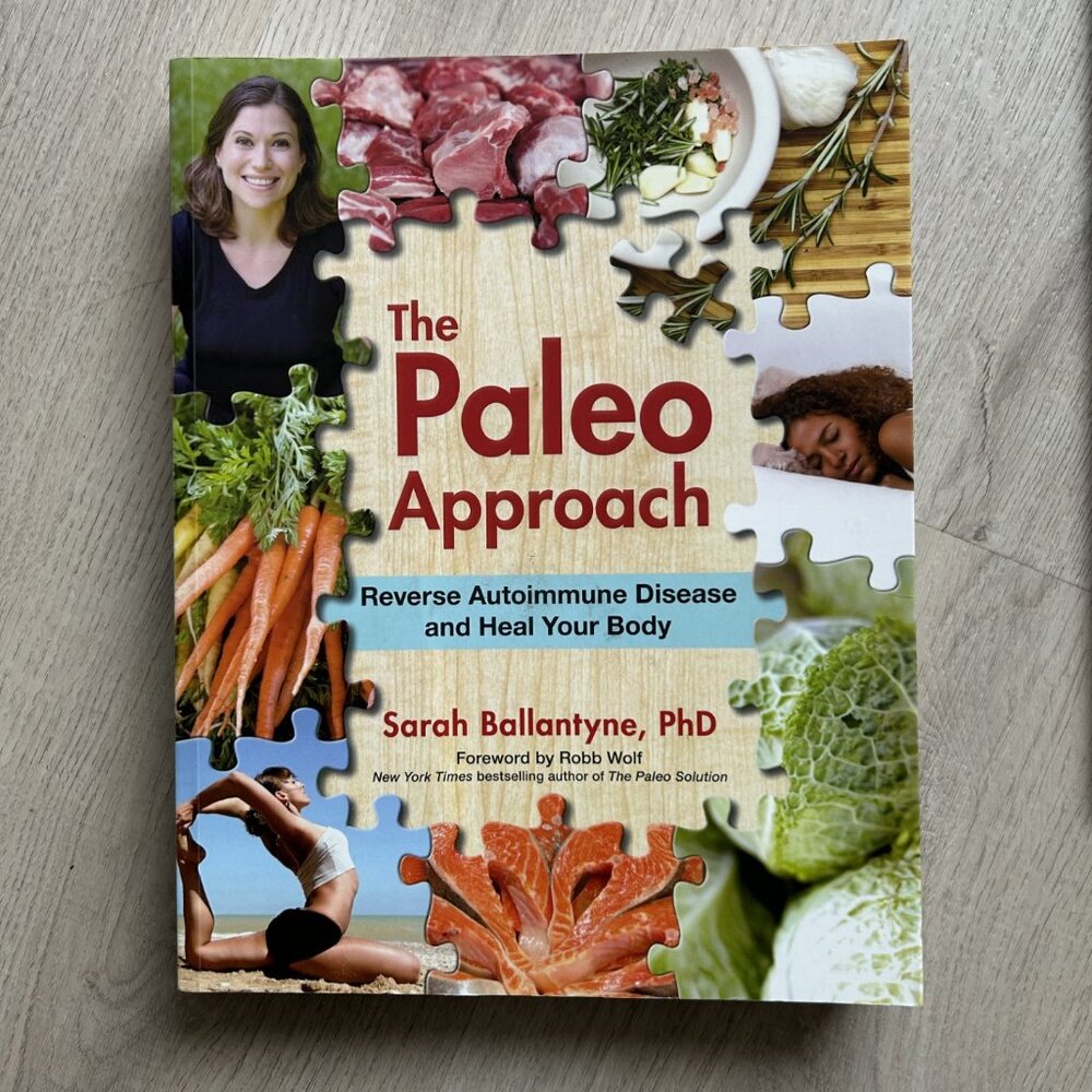 The Paleo Approach by - Cookbook - Cream/Green Cover